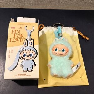 POP MART The Monsters Labubu “Pin for Love” Vinyl Plush Pendant – Letter I
